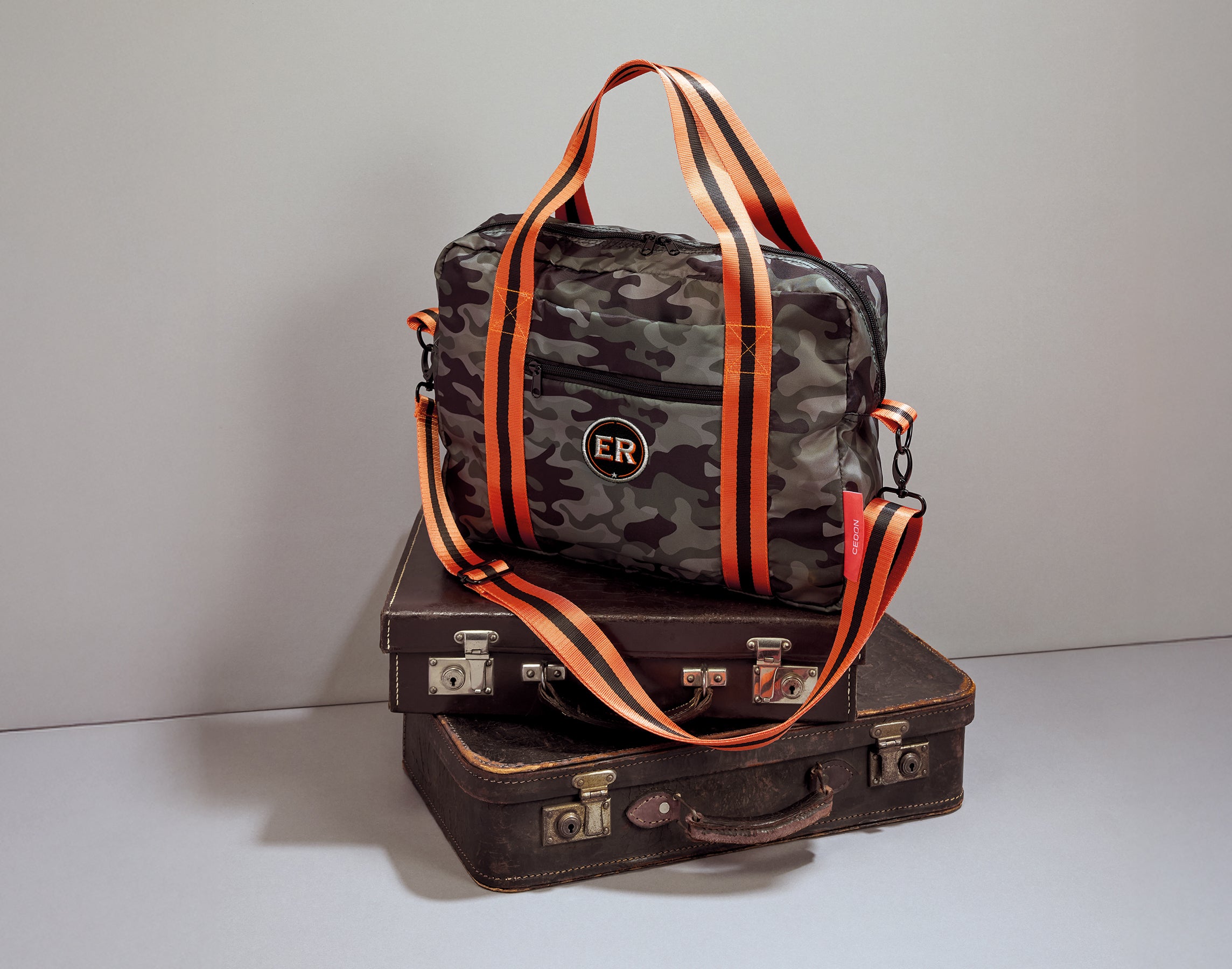 Easy City Bag CAMOUFLAGE mit Initialen-Patch