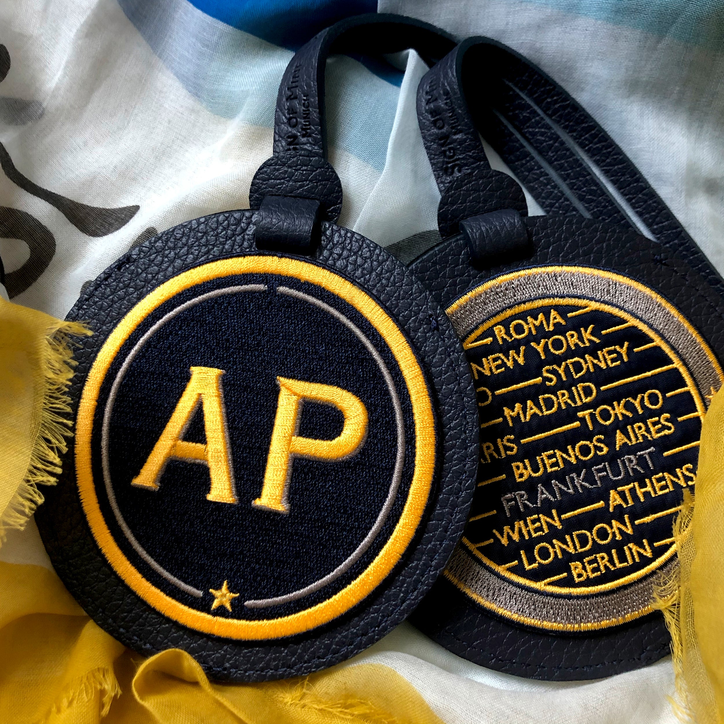 Gepäckanhänger CITIES · gelb/beige · personalisierbar