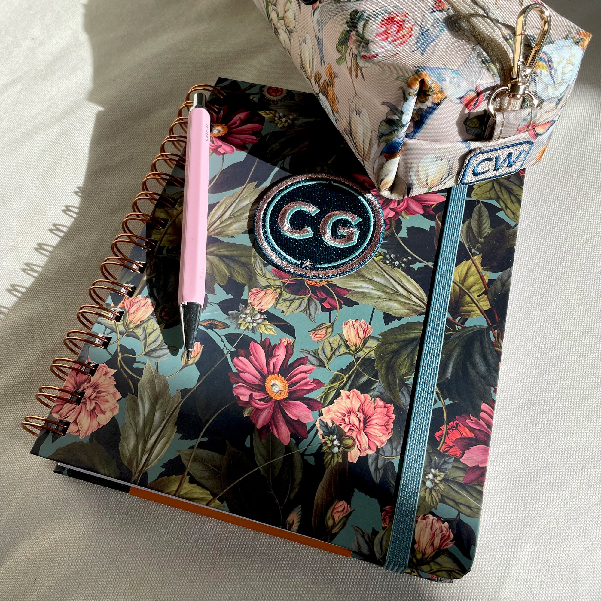 Ringbuch Passionsblume mit Initialen-Patch