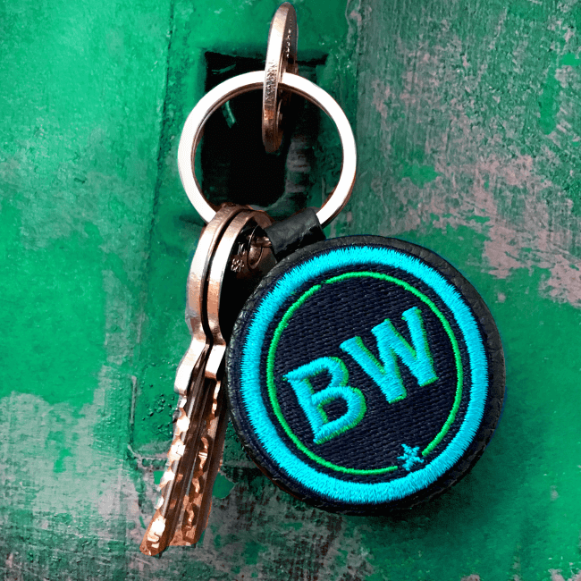 Schlüsselanhänger INITIALEN · türkis/grün · personalisierbar