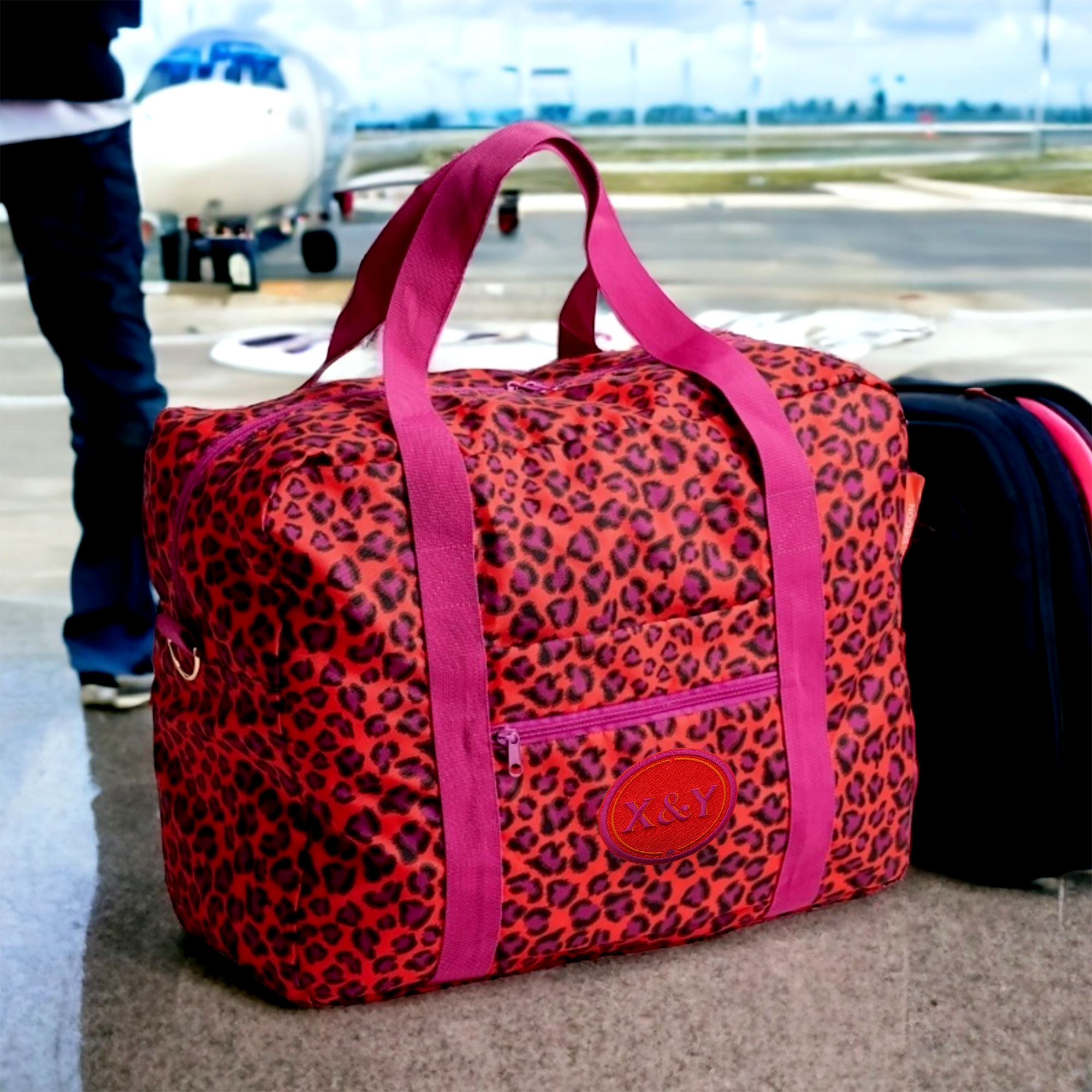 Easy Travel Bag RED LEO mit Initialen-Patch