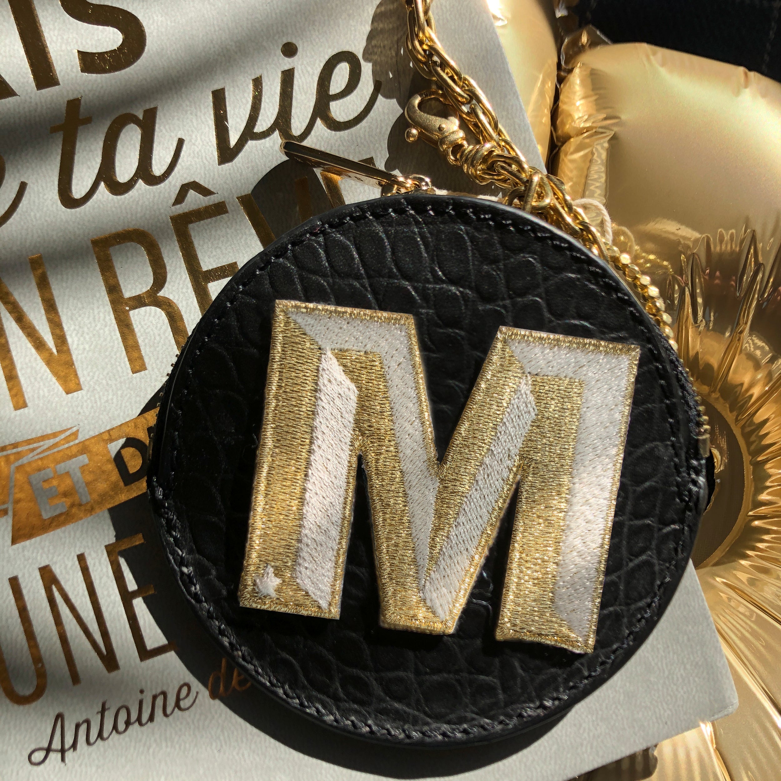 Label SINGLE LETTER · gold/weiß