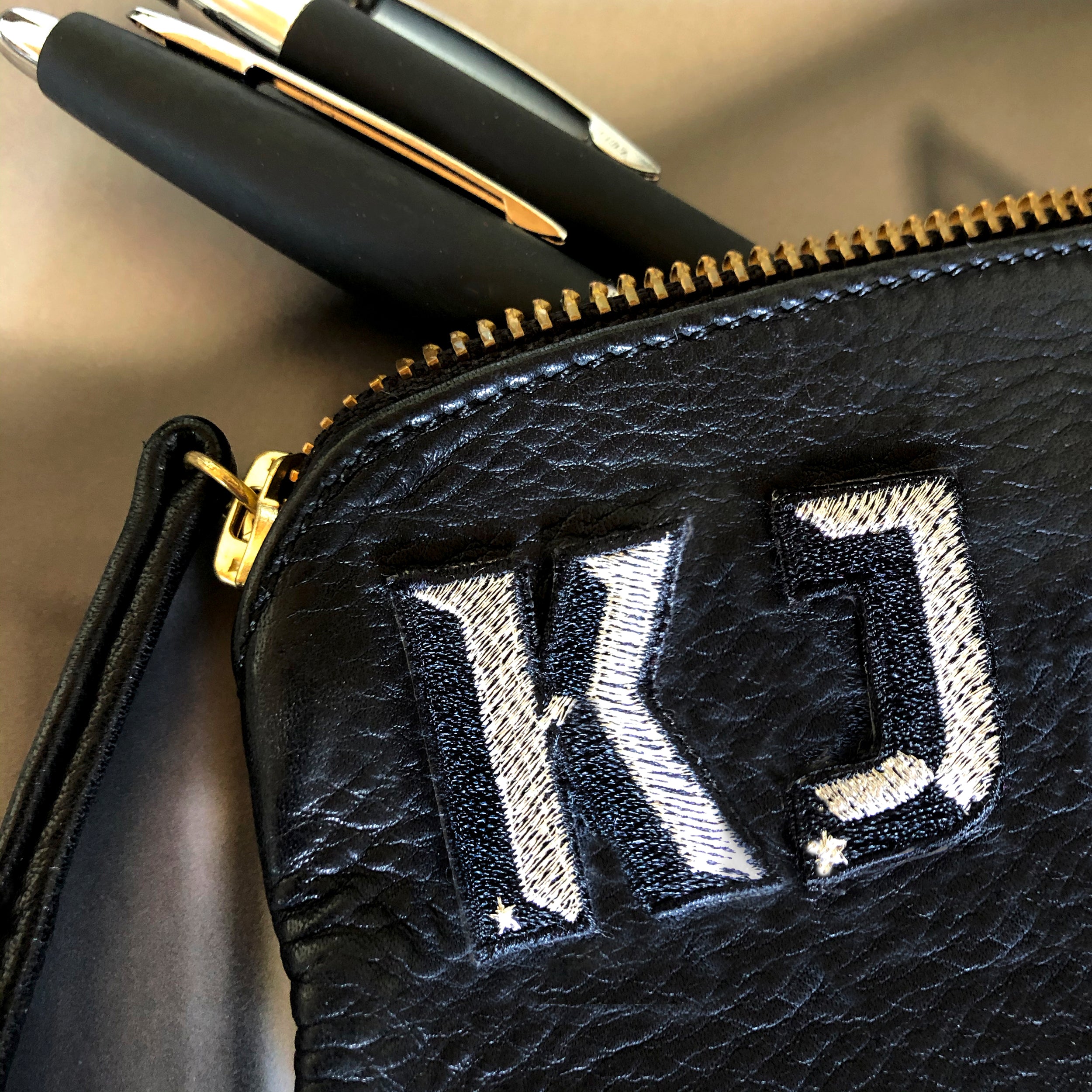 Label SINGLE LETTER MINI · schwarz/silber