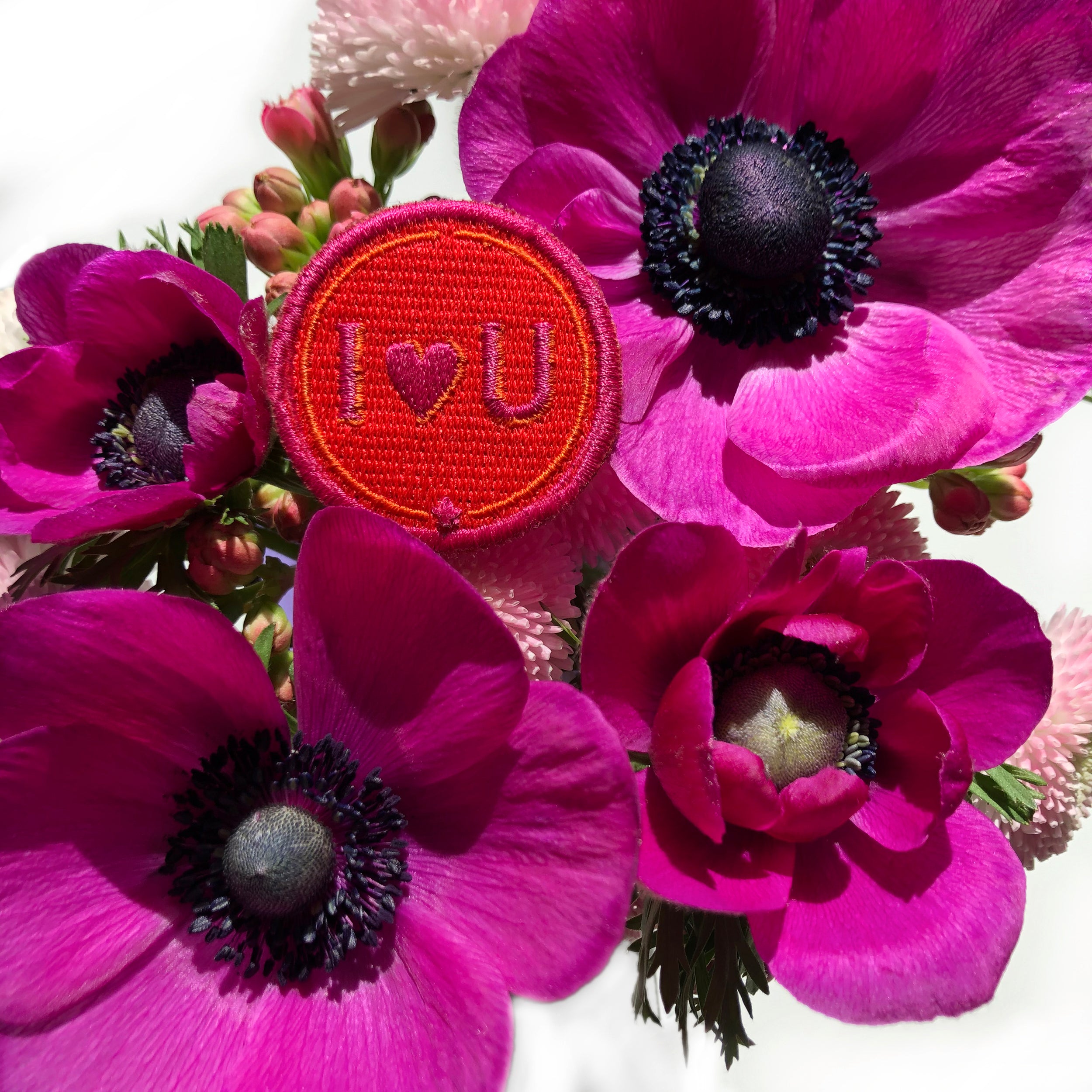 Label LOVE · 4cm · rot/pink · personalisierbar