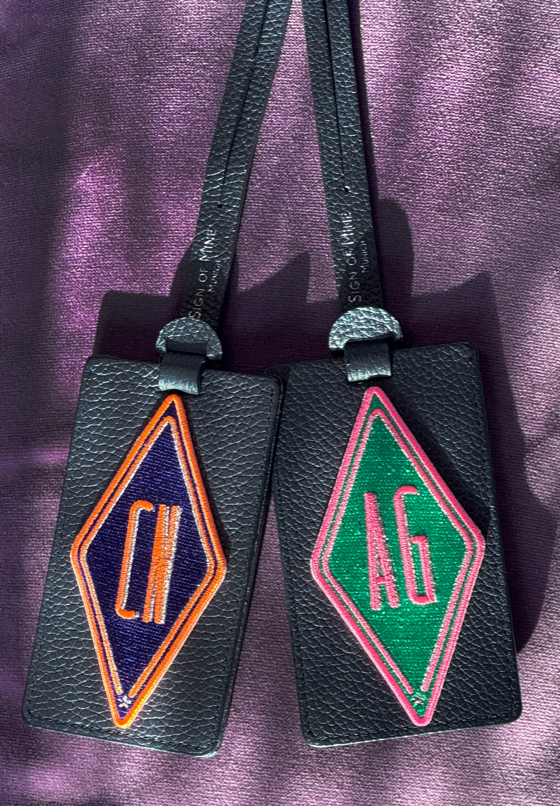 Gepäckanhänger Karo · violett · personalisierbar