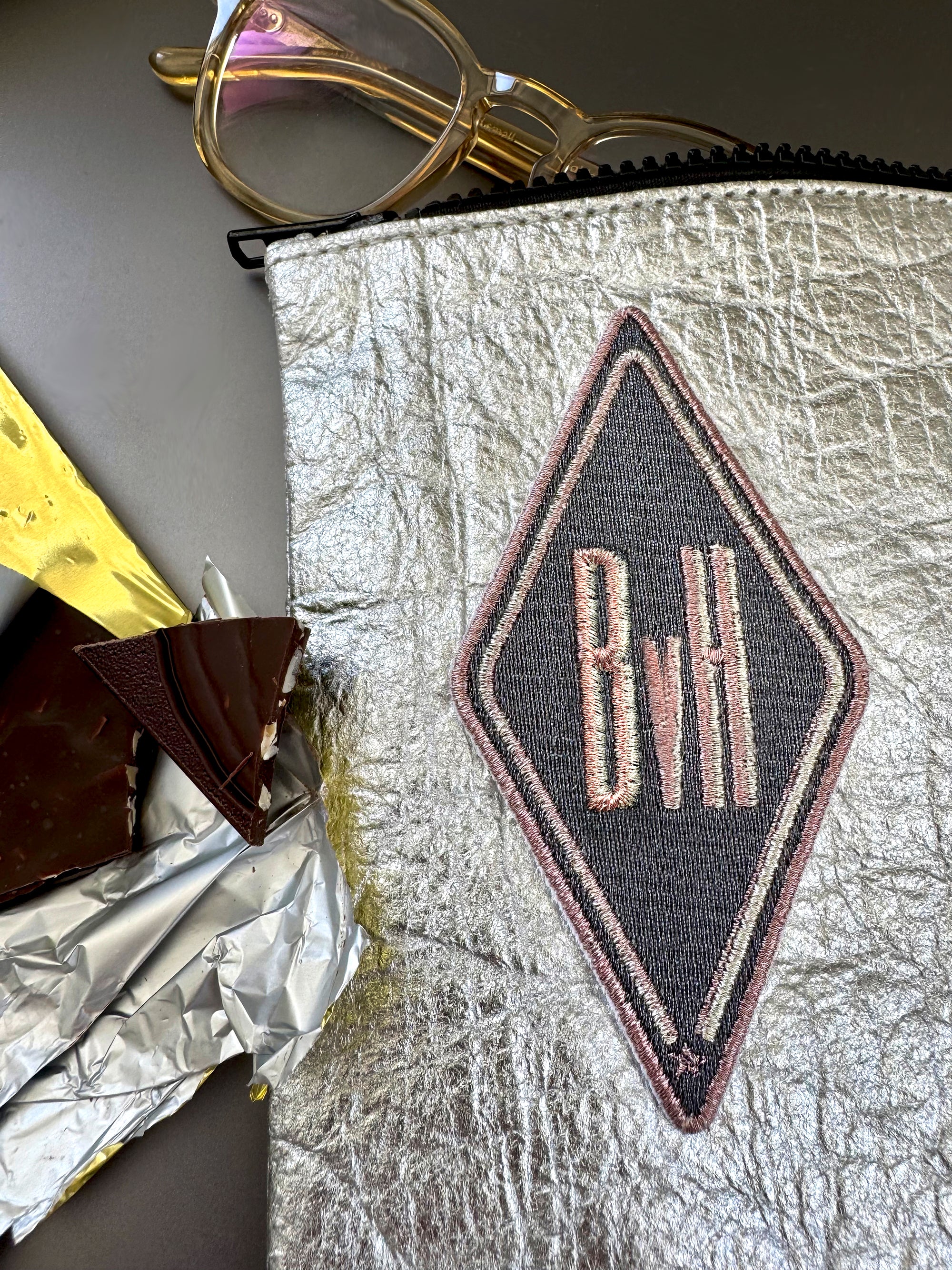 Label Karo · grau / metallic · personalisierbar