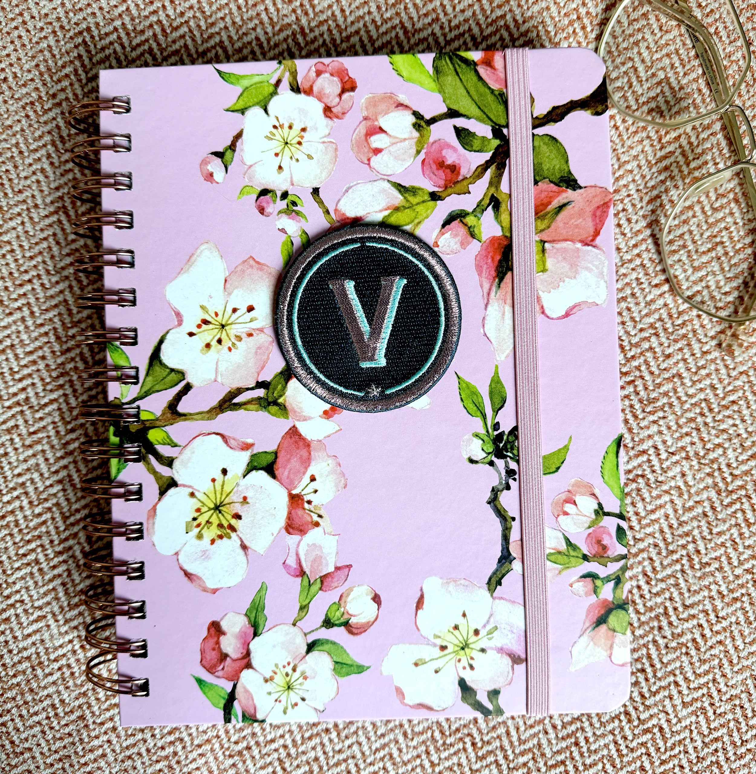 Ringbuch Kirschblüte mit Initialen-Patch