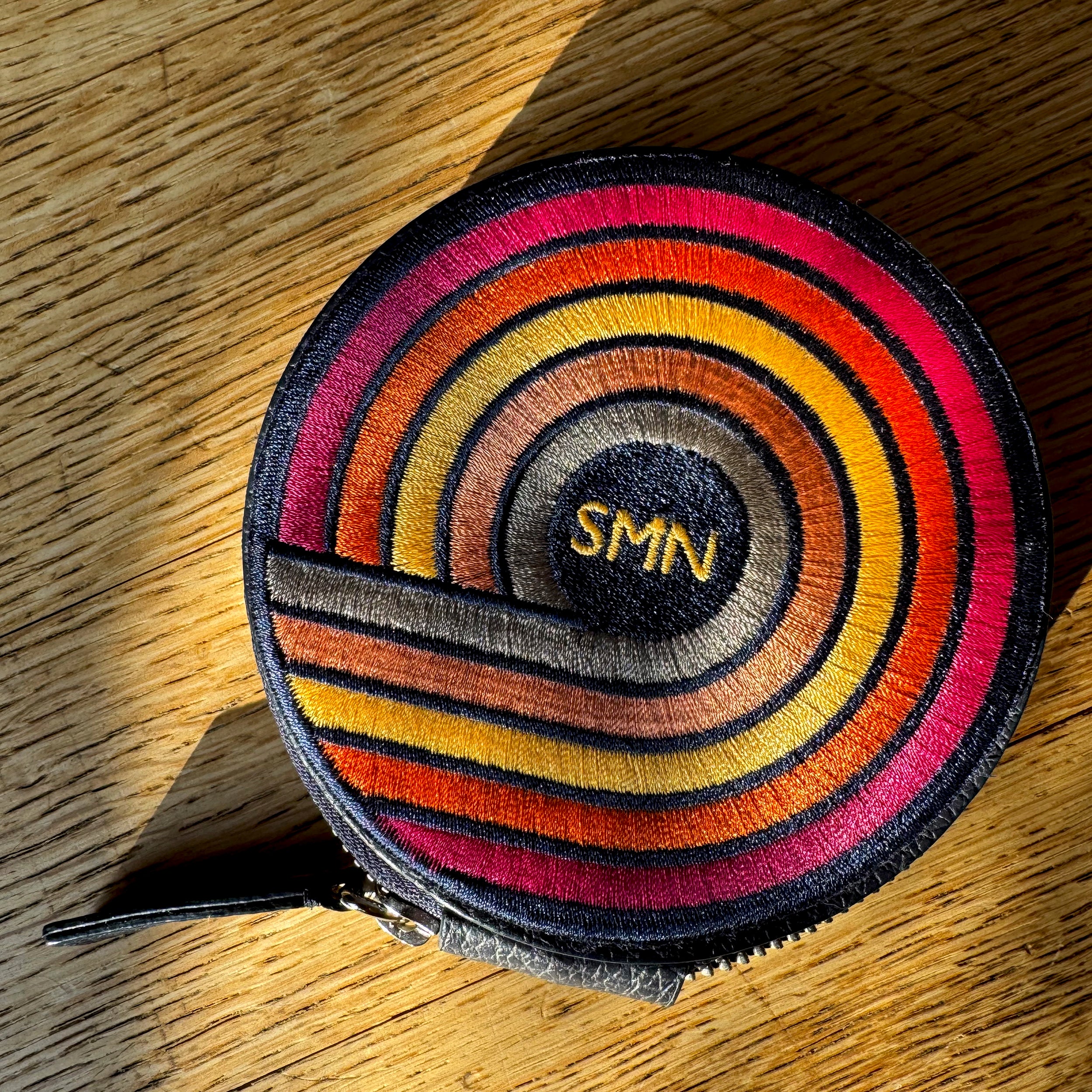 Rundes Etui SPIRAL ROT