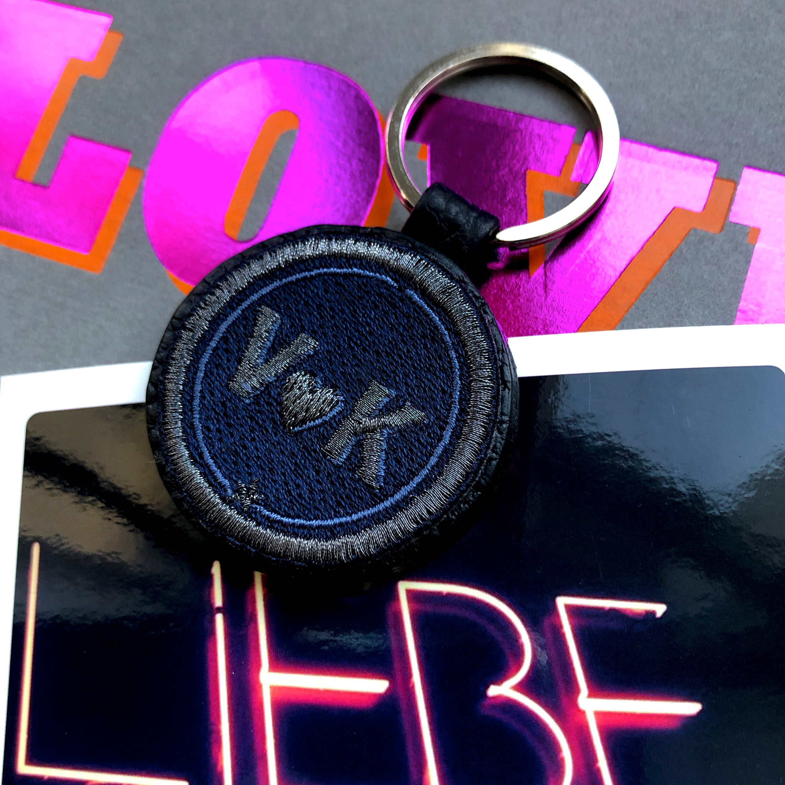 Schlüsselanhänger Love · türkis/grün · personalisierbar