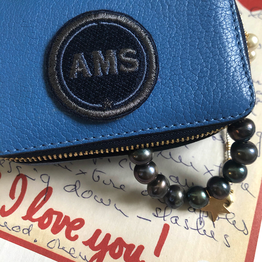 Label LOVE · 4cm · anthrazit metallic/marine · personalisierbar