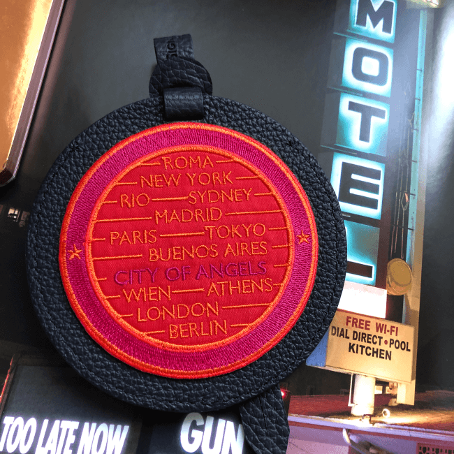 Gepäckanhänger CITIES · rot/pink · personalisierbar