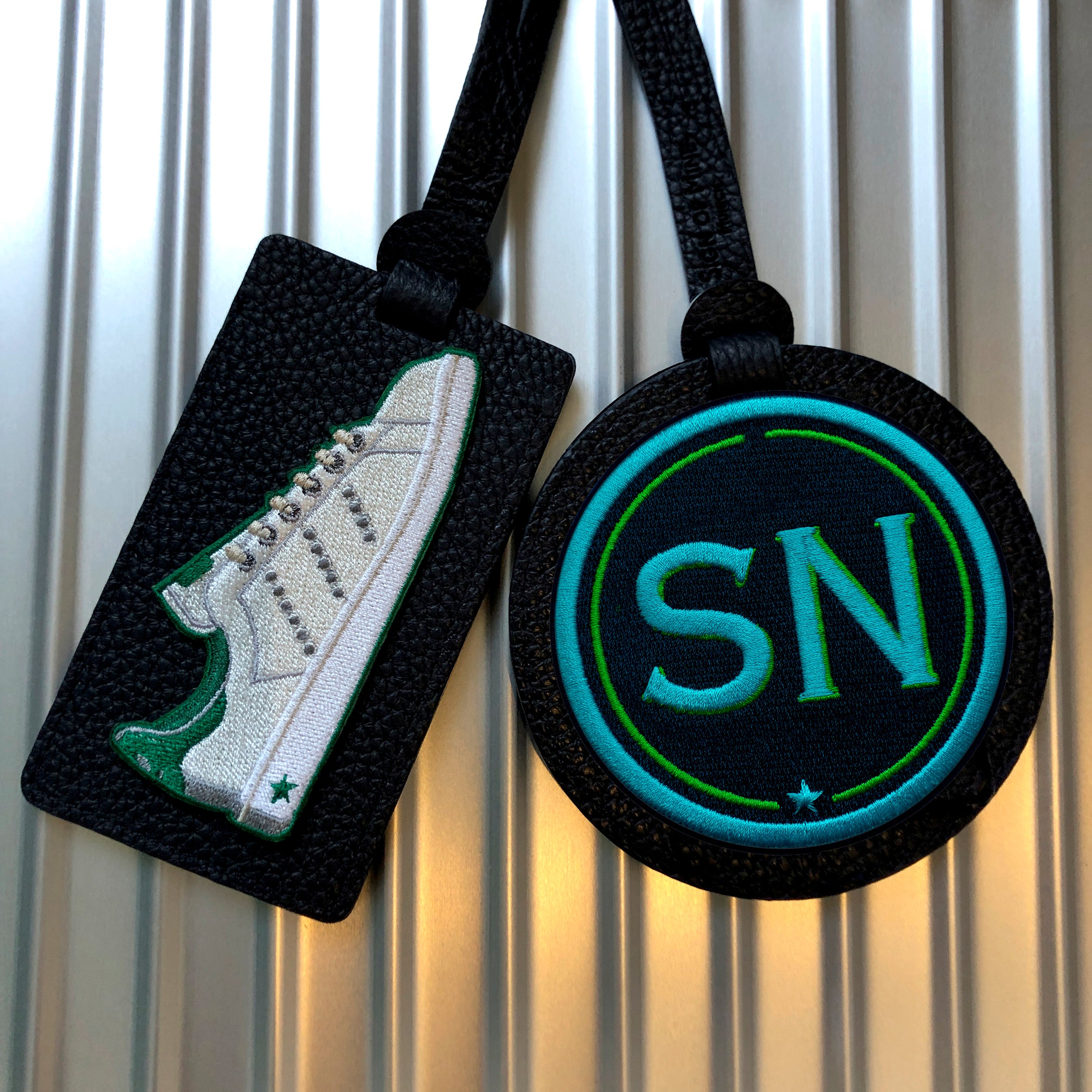 Gepäckanhänger SNEAKER