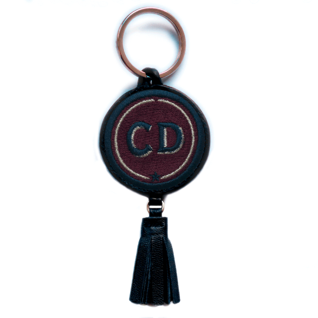 Schlüsselanhänger INITIALEN · bordeaux · mit Tassel · personalisierbar